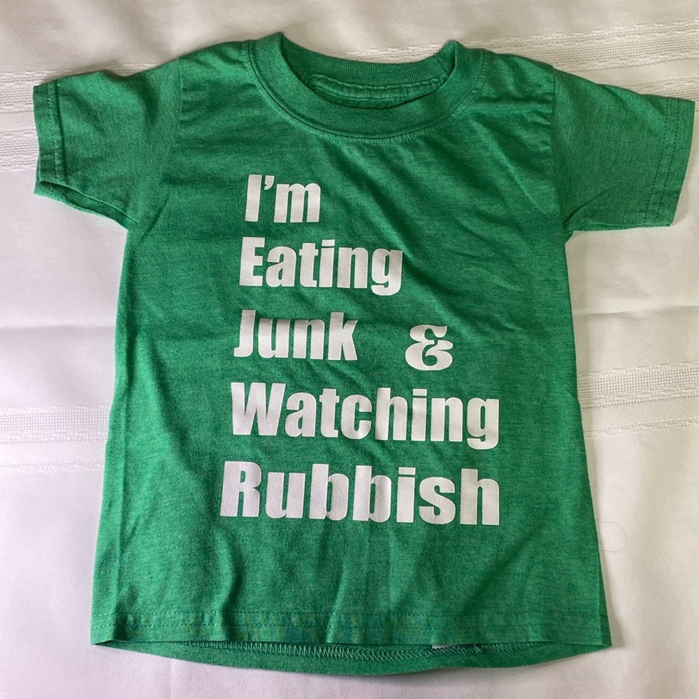 Kids T-shirt no tag but seems to be 3T
